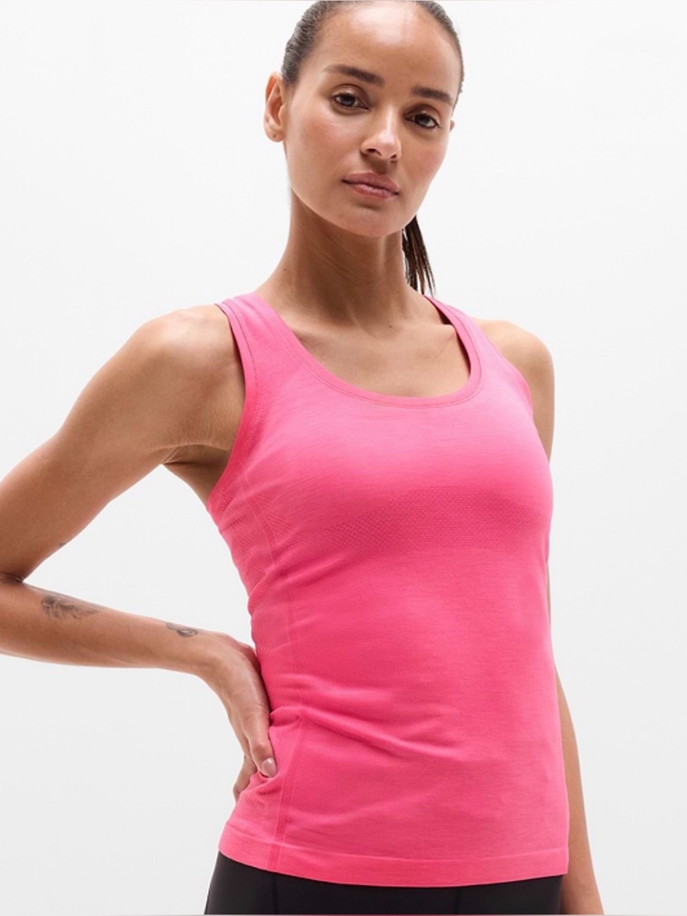 #328 NWT Athleta Momentum Flex Racerback Tank in Cerise Heather Size Medium